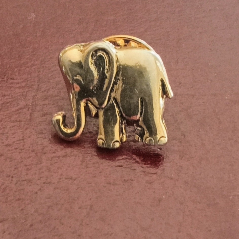 Ballou Reg'd elephant lapel pin vintage